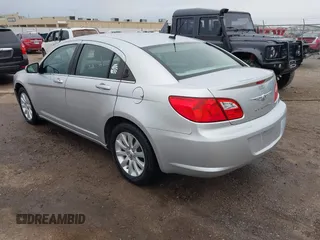 2010 Chrysler Sebring Limited with VIN 1C3CC5FB3AN202530, listed as a IAAI auction lot 41933640 with 108,198 mi miles. Bid and sale history available at carsss.com. Image 3.