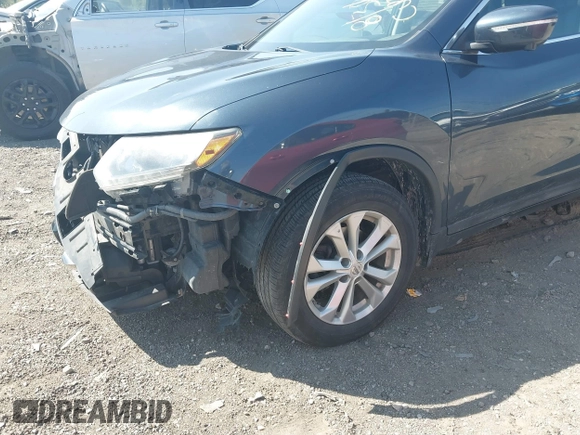 2015 Nissan Rogue SL with VIN 5N1AT2MV1FC852888, listed as a IAAI auction lot 40270127 with 132,354 mi miles and . Bid and sale history available at carsss.com. Image 13.
