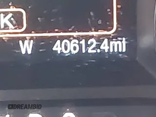 2017 Ford Explorer z VIN 1FM5K7BH2HGC91658, wystawiony jako IAAI lot #42313303 z przebiegiem 40 612 mil mil oraz . Historia ofert i sprzedaży dostępna na DreamBid. Obrazek 16.