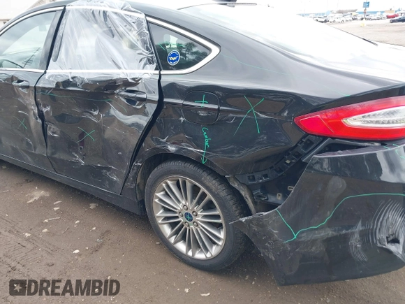 2014 Ford Fusion SE with VIN 3FA6P0HD4ER290169, listed as a IAAI auction lot 41881889 with 124,777 mi miles. Bid and sale history available at carsss.com. Image 6.