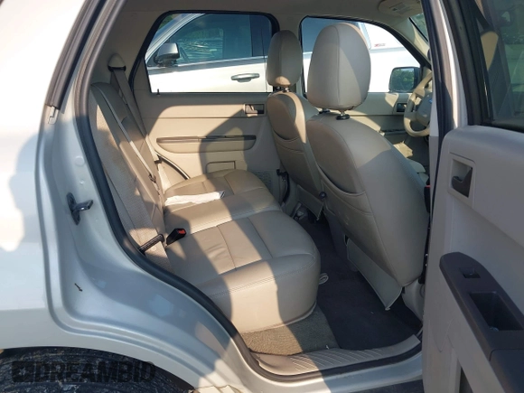 2008 Ford Escape XLT с VIN 1FMCU03138KC00159, выставлен на аукционе IAAI как лот 42398854 с пробегом 167 726 миль миль и . История ставок и продаж доступна на DreamBid. Изображение 8.