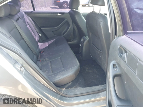 2011 Volkswagen Jetta SE с VIN 3VWDZ7AJ7BM381284, выставлен на аукционе IAAI как лот 42541349 с пробегом 139 299 миль миль и . История ставок и продаж доступна на DreamBid. Изображение 8.