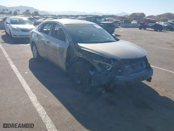 2015 Nissan Altima 2.5 with VIN 1N4AL3AP8FN914443, listed as a IAAI auction lot 41129502 with 139,221 mi miles. Bid and sale history available at carsss.com. Image 1.