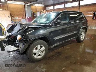 2011 Jeep Grand Cherokee Laredo z VIN 1J4RR4GG3BC640884, wystawiony jako Copart lot #63748125 z przebiegiem 181 529 mil mil oraz Szkoda całkowita • Salvage title. Historia ofert i sprzedaży dostępna na DreamBid. Obrazek 1.