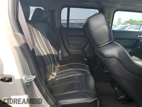 2006 Hummer H3 with VIN 5GTDN136468104647, listed as a Copart auction lot 73696414 with 0 mi miles and Non Repairable. Bid and sale history available at carsss.com. Image 11.