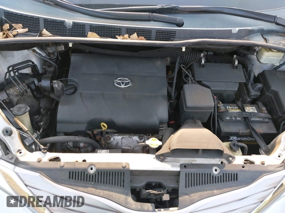 2015 Toyota Sienna XLE with VIN 5TDYK3DC2FS582546, listed as a IAAI auction lot 42443288 with 274,214 mi miles and . Bid and sale history available at DreamBid. Image 10.