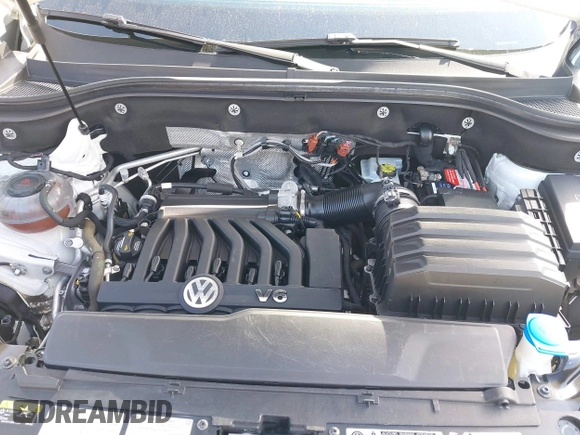 2019 Volkswagen Atlas SEL R-Line with VIN 1V2RR2CA1KC522035, listed as a IAAI auction lot 41939096 with 43,062 mi miles and . Bid and sale history available at DreamBid. Image 10.