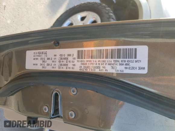 2015 Ram 2500 SLT with VIN 3C6UR5DL1FG603656, listed as a Copart auction lot 84043144 with 185,844 mi miles and Salvage Title. Bid and sale history available at carsss.com. Image 12.