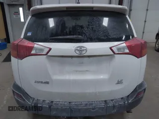 2015 Toyota RAV4 LE with VIN 2T3BFREV0FW253081, listed as a IAAI auction lot 40993797 with 154,068 mi miles. Bid and sale history available at carsss.com. Image 16.