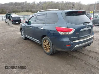 2015 Nissan Pathfinder SL with VIN 5N1AR2MN5FC622513, listed as a IAAI auction lot 41953545 with 183,339 mi miles and . Bid and sale history available at DreamBid. Image 3.