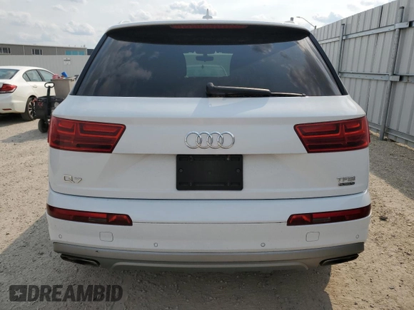 2017 Audi Q7 Premium with VIN WA1AAAF79HD020189, listed as a Copart auction lot 59193975 with 186,533 mi miles and Salvage title. Bid and sale history available at DreamBid. Image 6.