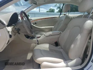 2005 Mercedes-Benz CLK 320 z VIN WDBTJ65J25F148135, wystawiony jako Copart lot #56236335 z przebiegiem 102 046 mil mil oraz Szkoda całkowita • Salvage title. Historia ofert i sprzedaży dostępna na DreamBid. Obrazek 7.