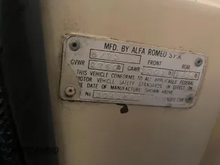 1973 Alfa Romeo Spider z VIN AR3041681, wystawiony jako Copart lot #79804524 z przebiegiem 20 513 mil mil oraz Tytuł czysty. Historia ofert i sprzedaży dostępna na DreamBid. Obrazek 10.