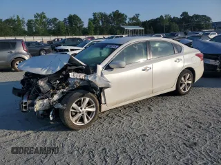 2013 Nissan Altima SL with VIN 1N4AL3AP2DC266302, listed as a Copart auction lot 61842305 with Not provided miles and Salvage title. Bid and sale history available at DreamBid. Image 1.