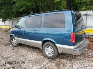 2002 Chevrolet Astro with VIN 1GNDM19X02B110895, listed as a Copart auction lot 70704784 with 176,736 mi miles and Salvage Title. Bid and sale history available at carsss.com. Image 2.