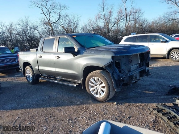 2020 Chevrolet Silverado 1500 Custom with VIN 3GCPYBEKXLG145835, listed as a IAAI auction lot 41751683 with 74,058 mi miles. Bid and sale history available at carsss.com. Image 1.
