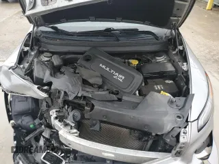 2017 Jeep Cherokee Sport with VIN 1C4PJMAB1HW578068, listed as a Copart auction lot 42719785 with 193,278 mi miles and Non Repairable. Bid and sale history available at carsss.com. Image 12.