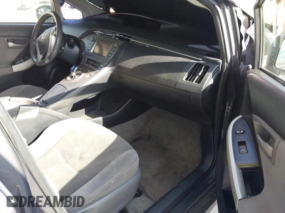 2014 Toyota Prius Four with VIN JTDKN3DUXE1771415, listed as a IAAI auction lot 42066546 with 218,535 mi miles. Bid and sale history available at carsss.com. Image 5.