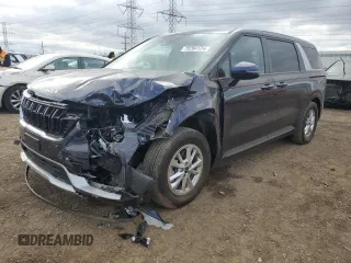 2024 Kia Carnival LX with VIN KNDNB4H39R6303228, listed as a Copart auction lot 78284124 with 8,738 mi miles and Salvage Title. Bid and sale history available at carsss.com. Image 1.