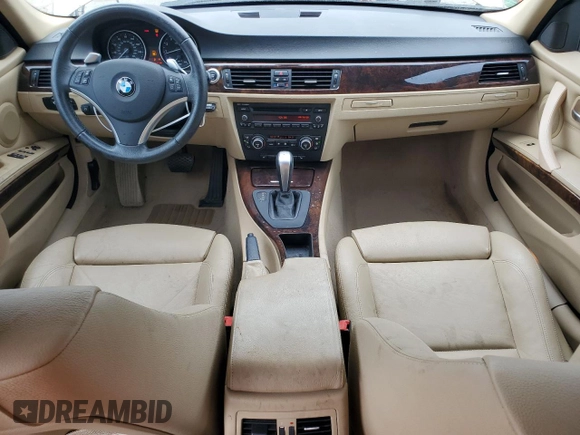 2008 BMW 3 Series 335xi z VIN WBAVD53528A285513, wystawiony jako Copart lot #57087105 z przebiegiem 104 433 mil mil oraz Szkoda całkowita • Salvage title. Historia ofert i sprzedaży dostępna na DreamBid. Obrazek 8.