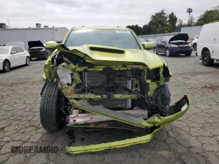 2023 Toyota Tacoma SR5 z VIN 3TYDZ5BN1PT034585, wystawiony jako Copart lot #52452905 z przebiegiem 6 839 mil mil oraz Szkoda całkowita • Salvage title. Historia ofert i sprzedaży dostępna na DreamBid. Obrazek 5.