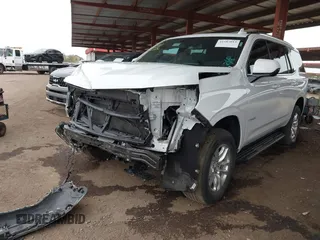 2023 Chevrolet Tahoe LT z VIN 1GNSKNKDXPR105660, wystawiony jako IAAI lot #41587013 z przebiegiem 42 975 mil mil oraz . Historia ofert i sprzedaży dostępna na DreamBid. Obrazek 17.