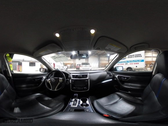 2018 Nissan Altima 2.5 SV with VIN 1N4AL3AP5JC470135, listed as a IAAI auction lot 41801045 with 122,452 mi miles. Bid and sale history available at carsss.com. Image 18.