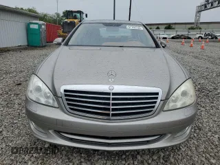 2009 Mercedes-Benz S 550 z VIN WDDNG86X29A248929, wystawiony jako Copart lot #57762735 z przebiegiem 80 190 mil mil oraz Czysty tytuł • Clean title. Historia ofert i sprzedaży dostępna na DreamBid. Obrazek 5.