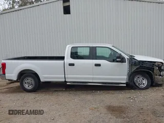 2019 Ford Super Duty F-250 SRW XL with VIN 1FT7W2A62KED47573, listed as a IAAI auction lot 42101066 with 26,075 mi miles. Bid and sale history available at carsss.com. Image 13.