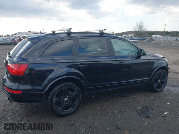 2015 Audi Q7 3.0T S line Prestige with VIN WA1DGAFE7FD006783, listed as a IAAI auction lot 41464002 with 96,845 mi miles. Bid and sale history available at carsss.com. Image 13.