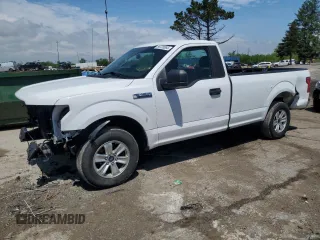 2019 Ford F-150 XL z VIN 1FTMF1C55KKE25329, wystawiony jako Copart lot #56720065 z przebiegiem 76 605 mil mil oraz Szkody całkowita. Historia ofert i sprzedaży dostępna na DreamBid. Obrazek 1.