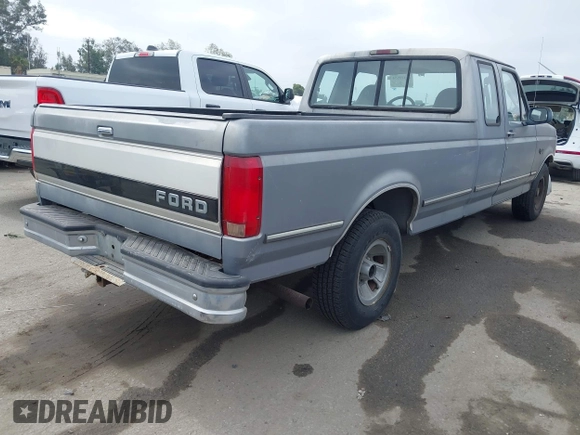1995 Ford F-150 with VIN 1FTEX15N2SKB76633, listed as a IAAI auction lot 42372554 with 219,161 mi miles and . Bid and sale history available at DreamBid. Image 4.