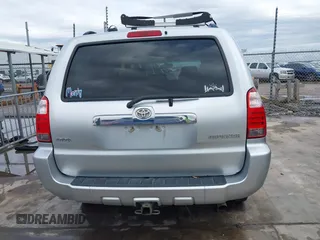 2008 Toyota 4Runner SR5 with VIN JTEZU14R488093169, listed as a IAAI auction lot 41456205 with 178,736 mi miles. Bid and sale history available at carsss.com. Image 17.