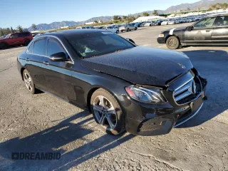 2020 Mercedes-Benz E-Class E 350 with VIN W1KZF8DB1LA809902, listed as a Copart auction lot 39193423 with 49,548 mi miles. Bid and sale history available at carsss.com. Image 4.