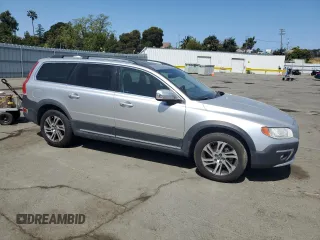 2015 Volvo XC70 T5 Drive-E Premier with VIN YV440MBK0F1219807, listed as a Copart auction lot 54092385 with 150,397 mi miles and Clean Title. Bid and sale history available at DreamBid. Image 4.