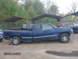 2001 Chevrolet Silverado 1500 LS with VIN 1GCEC19V21E132473, listed as a IAAI auction lot 42074952 with 107,128 mi miles and . Bid and sale history available at DreamBid. Image 13.