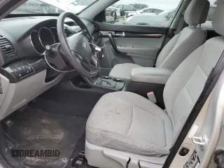 2013 Kia Sorento LX with VIN 5XYKTDA28DG338933, listed as a Copart auction lot 43391775 with 154,349 mi miles and Clean Title. Bid and sale history available at carsss.com. Image 7.