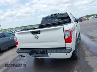 2017 Nissan Titan Platinum Reserve с VIN 1N6AA1E50HN509870, выставлен на аукционе IAAI как лот 42445829 с пробегом 150 369 миль миль и . История ставок и продаж доступна на DreamBid. Изображение 16.