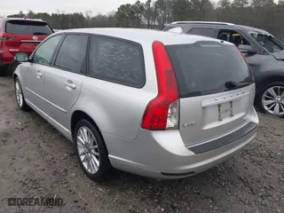 2009 Volvo V50 2.4L with VIN YV1MW382592450021, listed as a IAAI auction lot 41548748 with 155,631 mi miles. Bid and sale history available at carsss.com. Image 3.