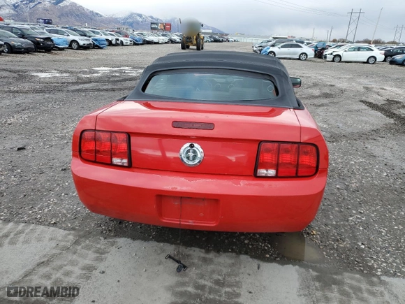 2005 Ford Mustang Deluxe with VIN 1ZVFT84N455184078, listed as a Copart auction lot 86409034 with 211,735 mi miles and Salvage Title. Bid and sale history available at carsss.com. Image 6.