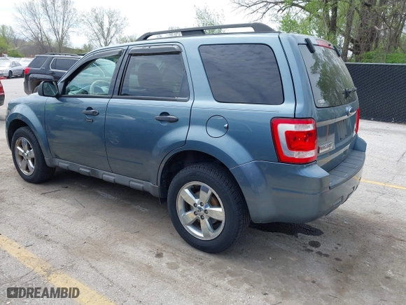 2010 Ford Escape XLT with VIN 1FMCU0D76AKC95776, listed as a IAAI auction lot 42037801 with 176,706 mi miles. Bid and sale history available at carsss.com. Image 3.