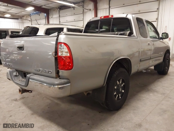 2005 Toyota Tundra SR5 with VIN 5TBBT44155S459077, listed as a IAAI auction lot 41622265 with 210,746 mi miles. Bid and sale history available at carsss.com. Image 4.