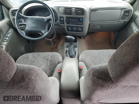 1998 GMC Jimmy SL with VIN 1GKCS13W8W2572514, listed as a Copart auction lot 83016224 with 85,044 mi miles and Salvage Title. Bid and sale history available at carsss.com. Image 8.