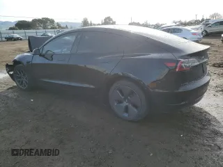 2023 Tesla Model 3 z VIN 5YJ3E1EA5PF695044, wystawiony jako Copart lot #45182665 z przebiegiem 21 104 mil mil oraz Szkoda całkowita • Salvage title. Historia ofert i sprzedaży dostępna na DreamBid. Obrazek 2.