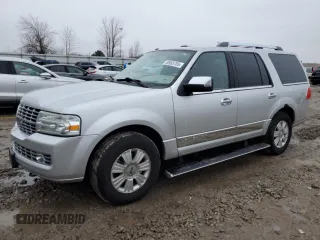 2010 Lincoln Navigator z VIN 5LMJJ2J57AEJ07227, wystawiony jako Copart lot #50965705 z przebiegiem 222 731 mil mil oraz Nie do naprawy • Non repairable. Historia ofert i sprzedaży dostępna na DreamBid. Obrazek 1.
