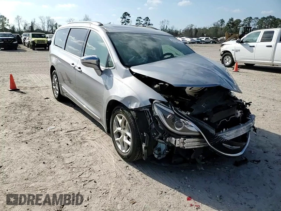 2020 Chrysler Pacifica Limited z VIN 2C4RC1GG0LR289575, wystawiony jako Copart lot #49025185 z przebiegiem 110 317 mil mil oraz Szkoda całkowita • Salvage title. Historia ofert i sprzedaży dostępna na DreamBid. Obrazek 12.