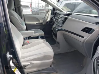 2012 Toyota Sienna LE with VIN 5TDJK3DC0CS037989, listed as a IAAI auction lot 41622546 with 165,363 mi miles. Bid and sale history available at carsss.com. Image 5.