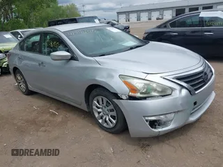 2015 Nissan Altima SV z VIN 1N4AL3AP5FC165242, wystawiony jako IAAI lot #42246920 z przebiegiem 225 581 mil mil oraz . Historia ofert i sprzedaży dostępna na DreamBid. Obrazek 1.