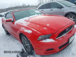 2014 Ford Mustang V6 with VIN 1ZVBP8EM5E5224774, listed as a IAAI auction lot 41620063 with 80,139 mi miles. Bid and sale history available at carsss.com. Image 1.