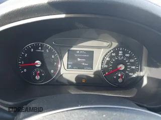 2019 Kia Sorento LX with VIN 5XYPG4A31KG579877, listed as a IAAI auction lot 41342414 with 32,549 mi miles. Bid and sale history available at carsss.com. Image 7.